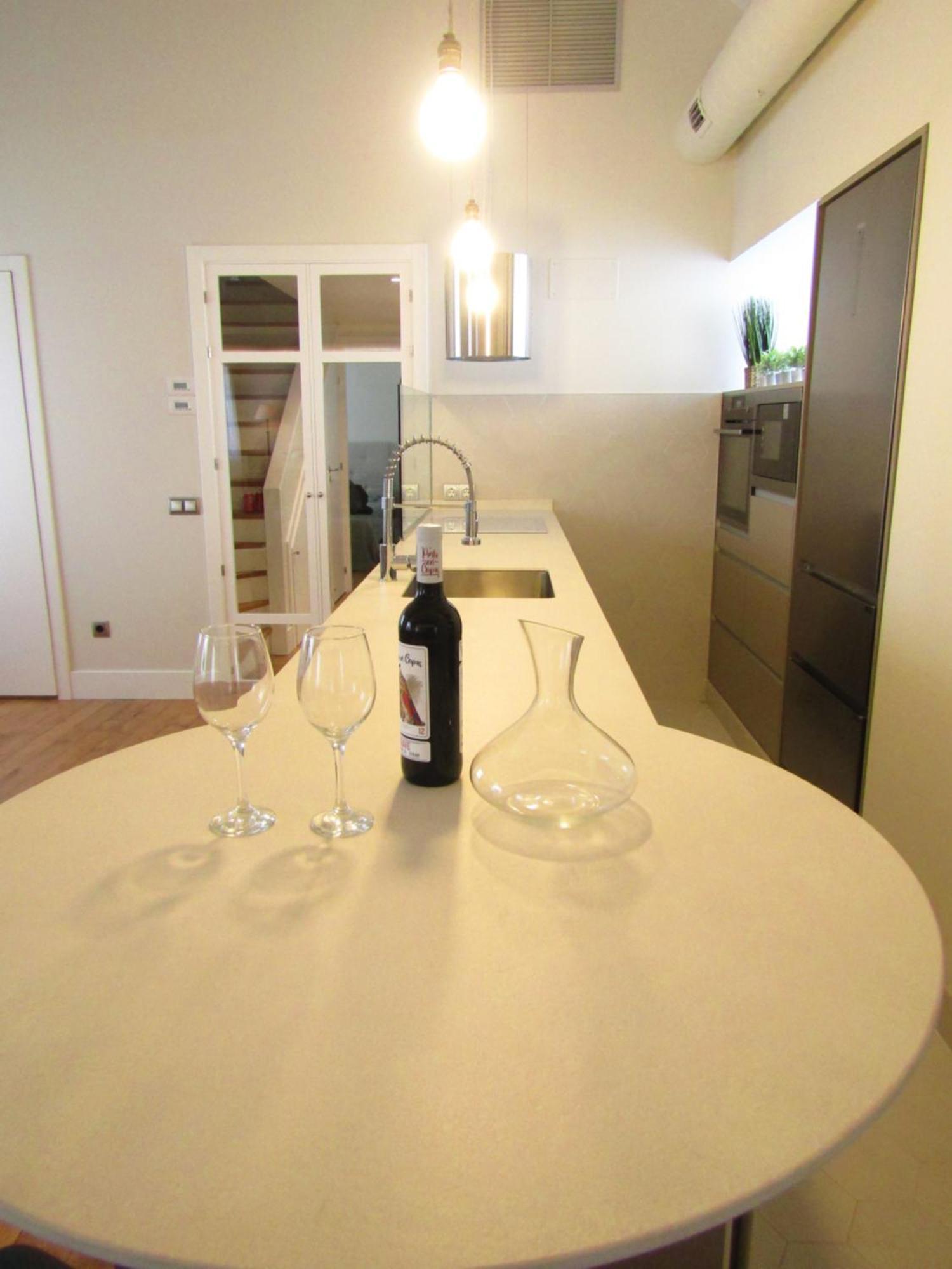 Duplex De Lujo Junto Al Bernabeu Real Madrid Villa Exterior photo